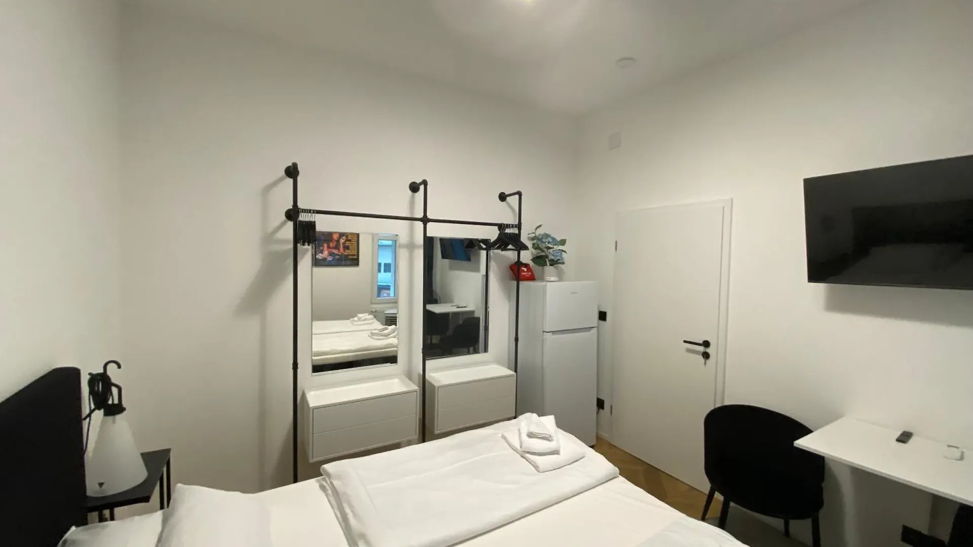Notorious Design Apartments - Near Kaerntner Strasse 0*, Vienna Austria